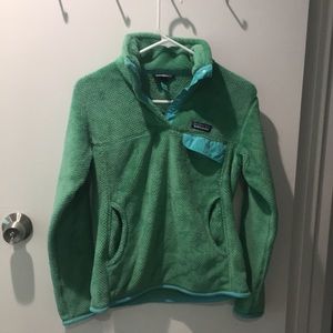 Light green Patagonia quarter button up fleece